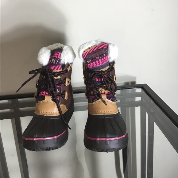 LONDON FOG Girls Tottenham Cold Weather Snow Boot - Picture 2 of 6